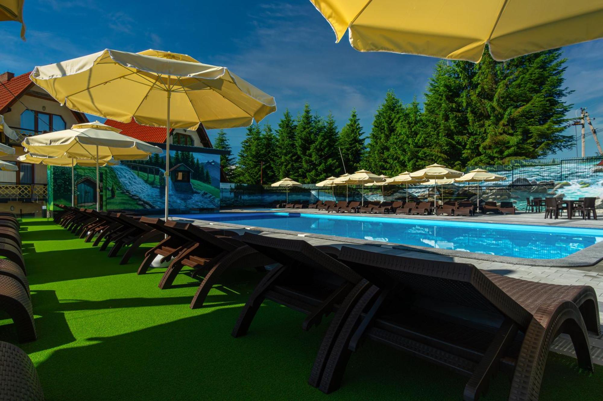 Summit Otel Yablunytsia Dış mekan fotoğraf