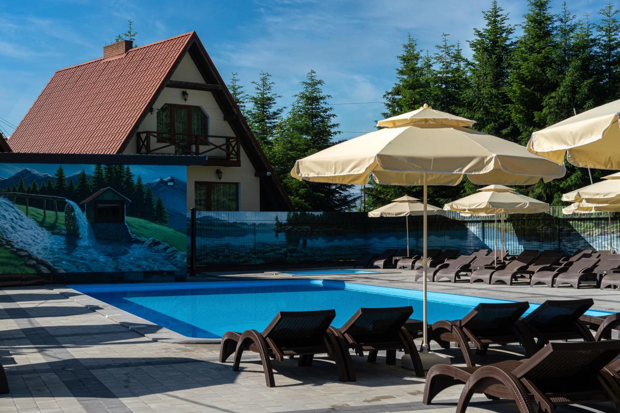 Summit Otel Yablunytsia Dış mekan fotoğraf
