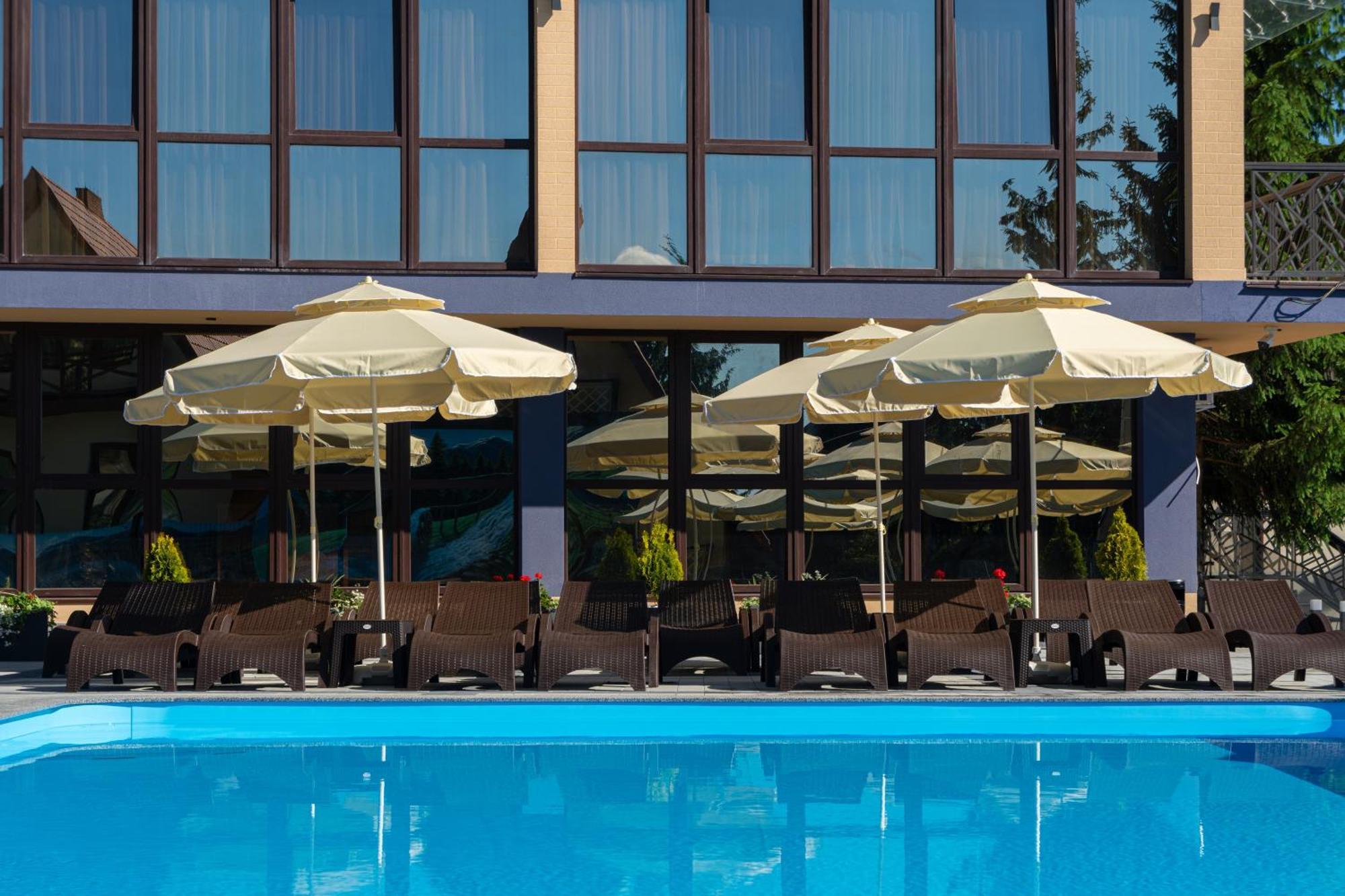 Summit Otel Yablunytsia Dış mekan fotoğraf