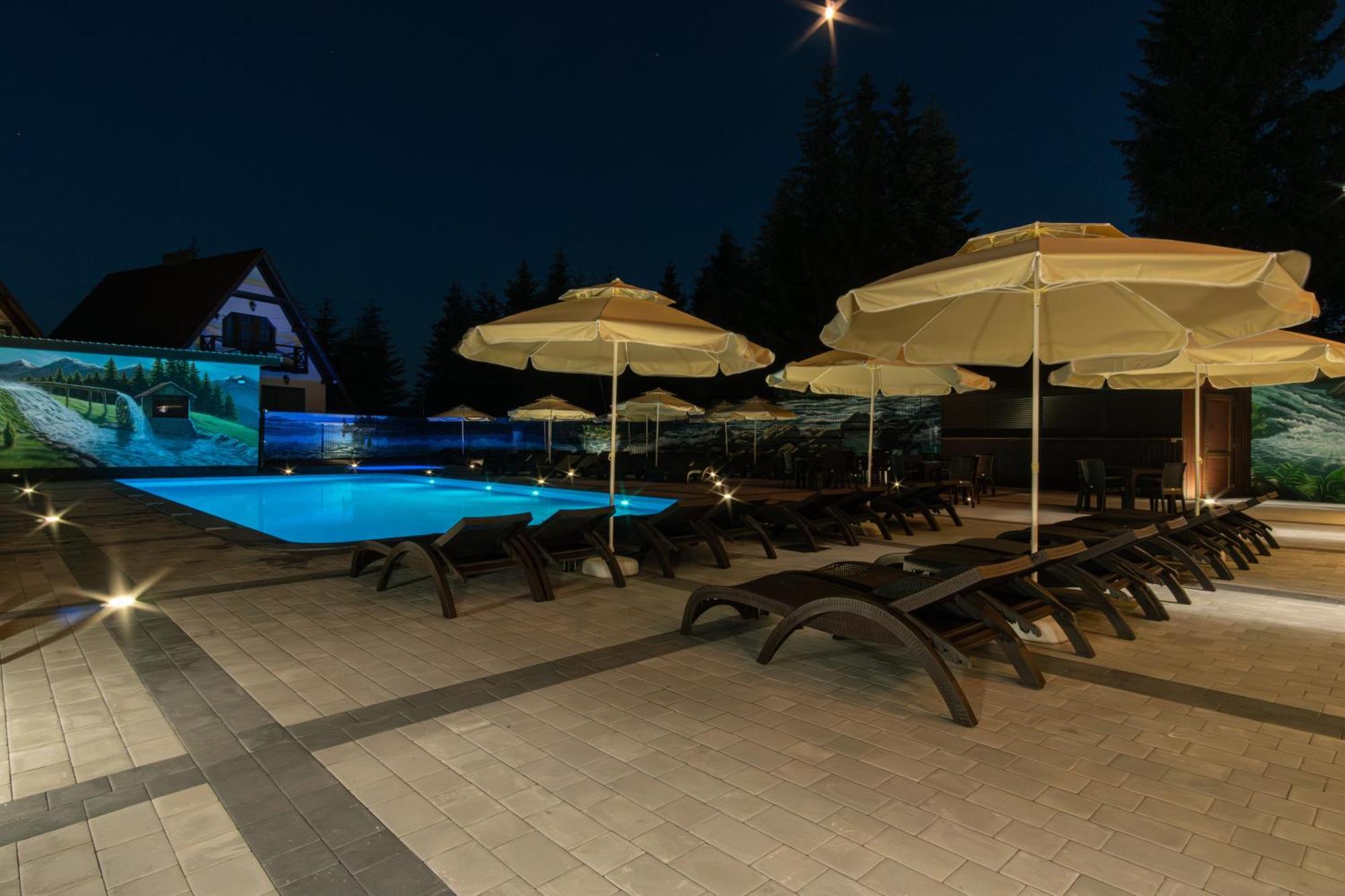 Summit Otel Yablunytsia Dış mekan fotoğraf